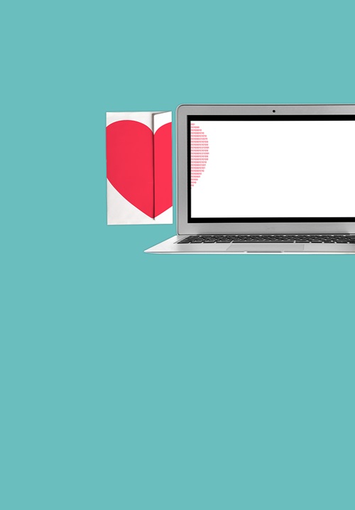 Computador sobre um fundo azul claro.